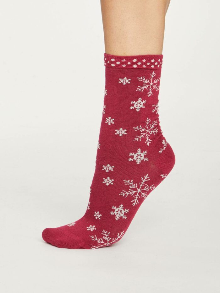 Thought Dámske bambusové ponožky Snowflake červené