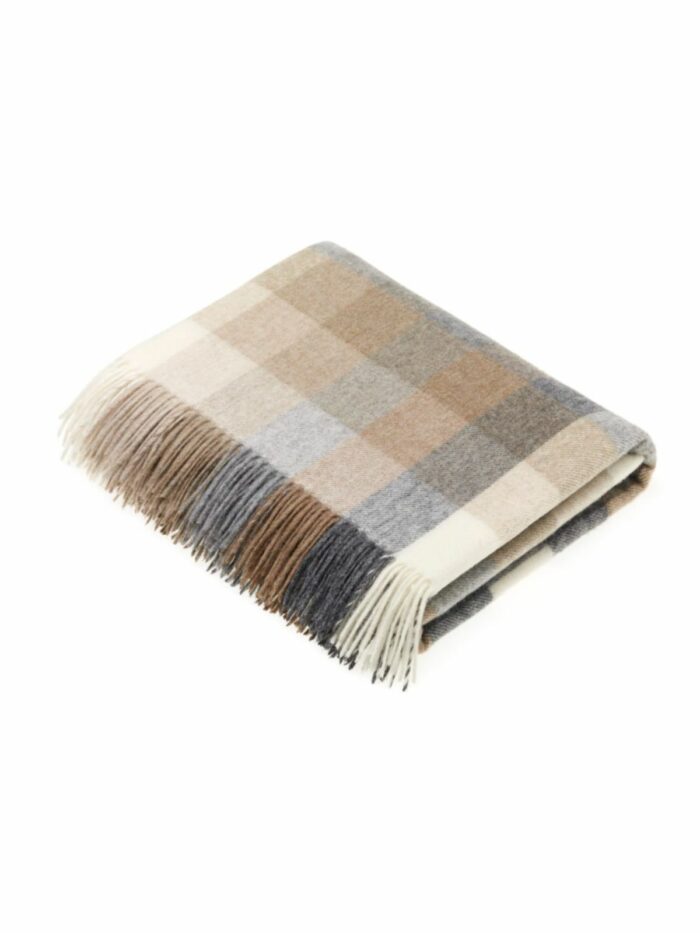 Bronte by Moon T0463 P09 lambswool HARLEQUIN NATURAL throw e1570442713169 1